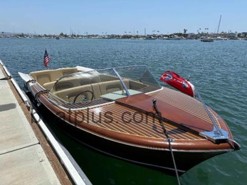 Chris Craft Continental Spesifikasjoner og anmeldelser